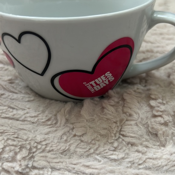 T-Mobile Tuesdays Mug Valentines Day Hearts Love Coffee Cup with Handle NEW - Picture 5 of 16